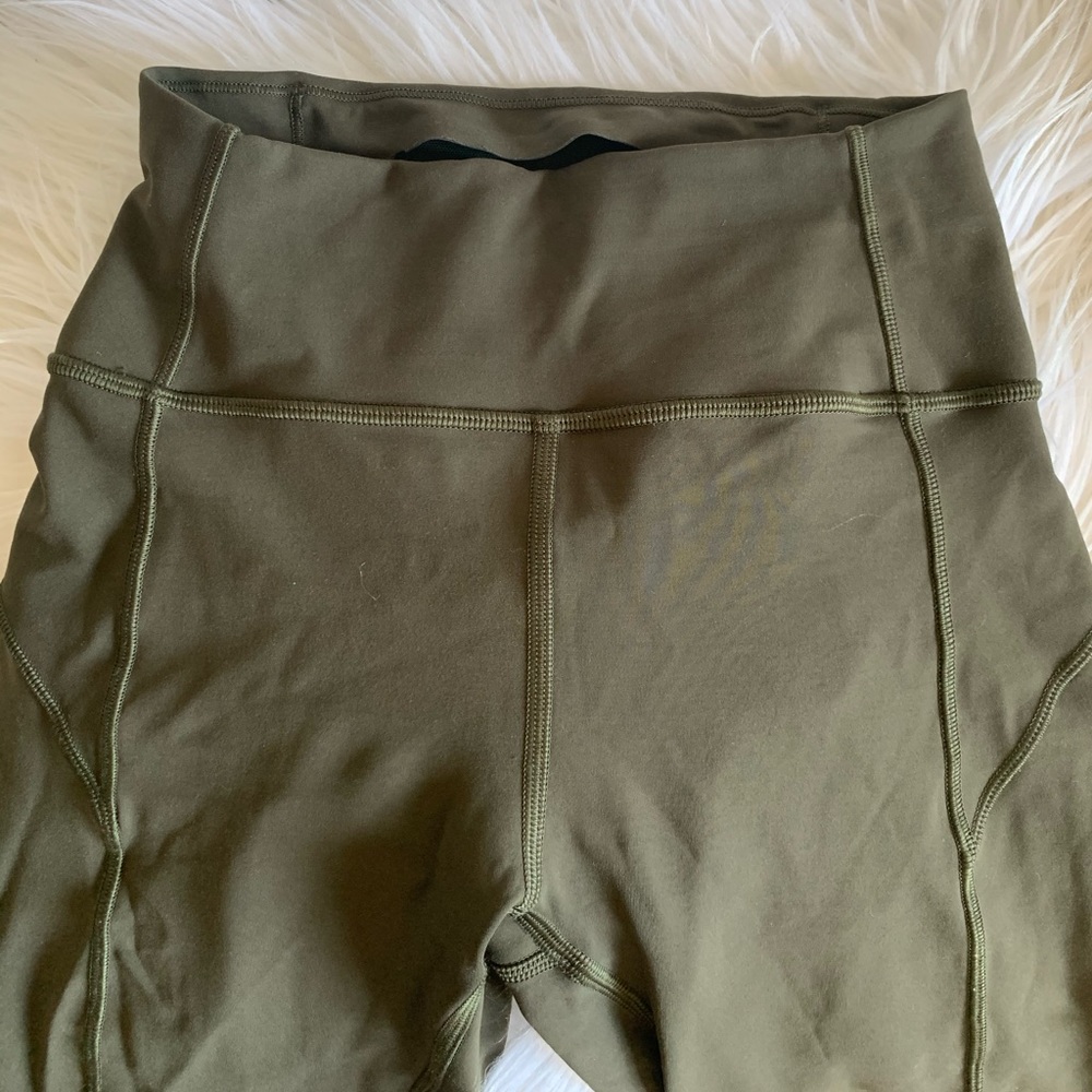Lululemon In Movement Tight 25” - Picture 6 of 11